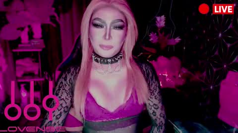 THE QUEEN ALPHA   Queen Medusa Prey online show from February 25, 10:52 pm