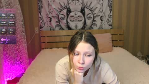 meek_cutie online show from February 2, 12:35 pm