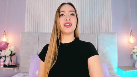 Emily online show from June 10, 11:13 pm