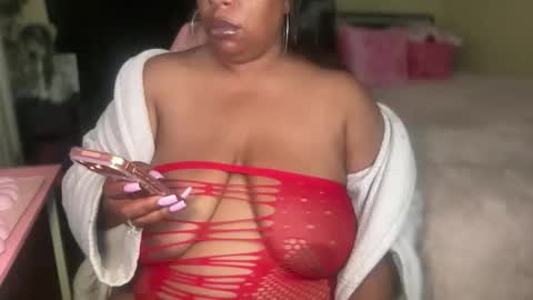 Snapshot of meetsouthernpeach chatting on May 18, 2:51 am Southern Peach online show from May 18, 2:51 am