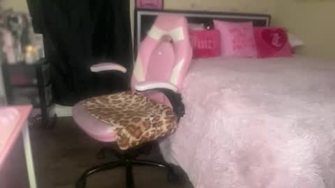Snapshot of meetsouthernpeach chatting on June 3, 3:09 am Southern Peach online show from June 3, 3:09 am
