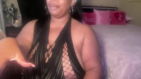 Snapshot of meetsouthernpeach chatting on June 4, 3:56 am Southern Peach online show from June 4, 3:56 am