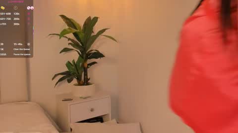 Snapshot of megan_brunette2 chatting on May 15, 11:34 pm megan_brunette2 online show from May 15, 11:34 pm
