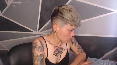 Megan and sophi online show from February 19, 9:00 pm