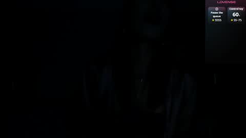 Snapshot of megan_holly_ chatting on April 28, 2:27 am MEGAN online show from April 28, 2:27 am