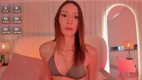 Snapshot of megan_holly_ chatting on July 21, 7:49 pm MEGAN online show from July 21, 7:49 pm