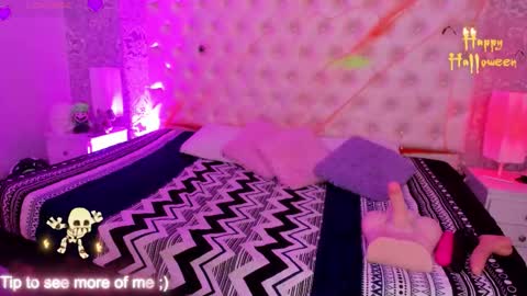 Snapshot of megan_jall chatting on October 29, 11:23 am megan_jall online show from October 29, 11:23 am