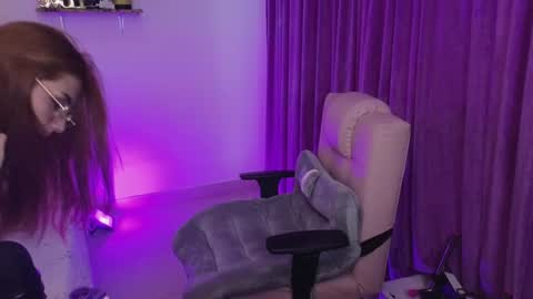 Snapshot of megan_ricci chatting on January 14, 10:55 pm Laura online show from January 14, 10:55 pm