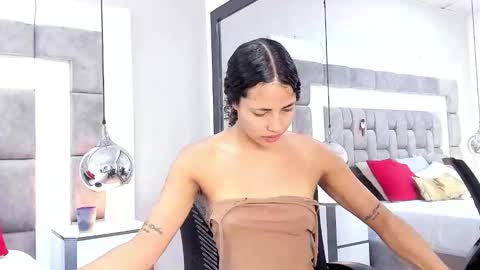 Megan Siner online show from November 16, 12:44 pm