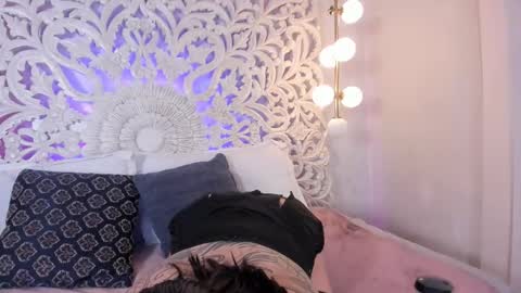 Snapshot of megan_tattoo chatting on December 19, 8:16 pm Megan online show from December 19, 8:16 pm