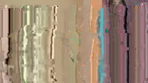 Snapshot of megan_thompsoon1 chatting on May 4, 2:13 pm Megan online show from May 4, 2:13 pm