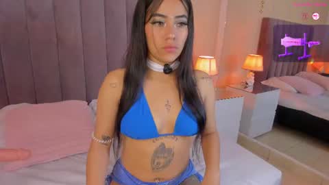 Snapshot of megan_thompsoon1 chatting on July 24, 12:36 pm Megan online show from July 24, 12:36 pm