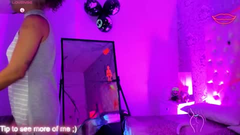 megan_tower online show from October 17, 10:45 pm