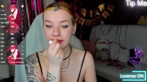 megancat333 online show from June 15, 12:13 am