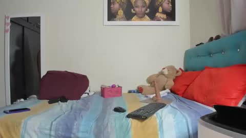 megan        online show from March 25, 2:06 am