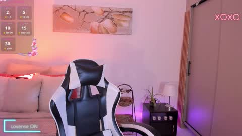 megan lake online show from March 26, 12:55 pm