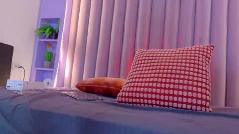 MEGAN online show from June 16, 2:47 am
