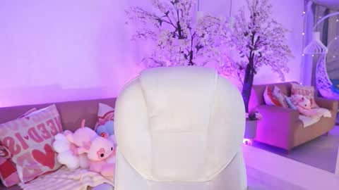 Megan Lowell online show from March 12, 7:31 pm