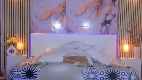 Snapshot of meganlust11 chatting on May 7, 8:42 am meganlust11 online show from May 7, 8:42 am