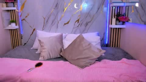 Snapshot of meganlust11 chatting on May 15, 11:23 pm meganlust11 online show from May 15, 11:23 pm