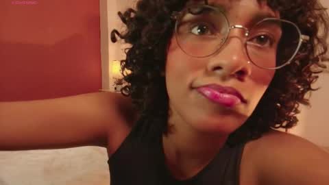 Snapshot of meganlux_1 chatting on May 13, 8:16 pm - 29p online show from May 13, 8:16 pm