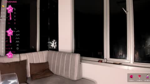 Snapshot of megann__sweet chatting on January 15, 10:17 am Mara online show from January 15, 10:17 am