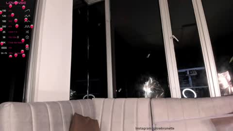 Snapshot of megann__sweet chatting on January 23, 10:32 am Mara online show from January 23, 10:32 am