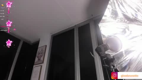 Snapshot of megann__sweet chatting on March 10, 10:04 am Mara online show from March 10, 10:04 am