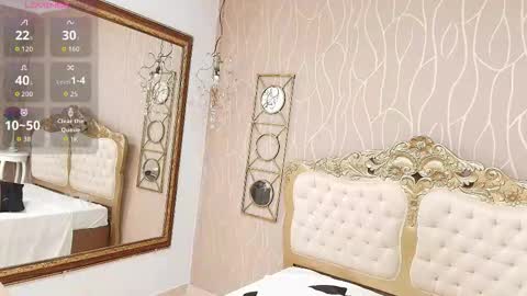 Snapshot of meganrousx chatting on February 25, 12:15 pm Megan online show from February 25, 12:15 pm