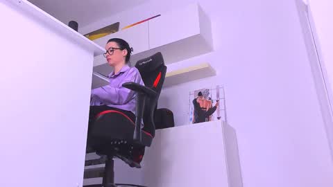 Megan online show from December 20, 10:00 pm