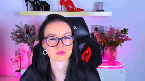 Snapshot of meganstones chatting on February 26, 9:25 pm Megan online show from February 26, 9:25 pm