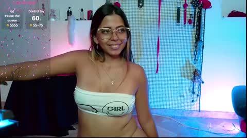 Snapshot of meggan_greey chatting on December 28, 12:04 am Your best slave  online show from December 28, 12:04 am