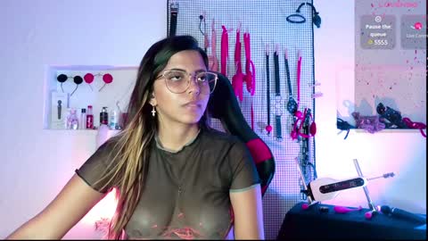 Snapshot of meggan_greey chatting on January 17, 4:49 am Your best slave  online show from January 17, 4:49 am