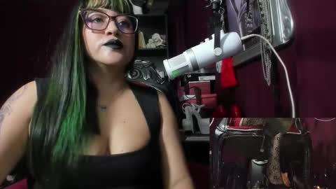 Goddess Sara online show from March 18, 9:29 pm