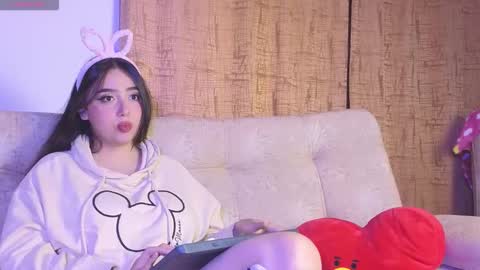 Snapshot of megumi_yang chatting on November 13, 8:57 am Megumi online show from November 13, 8:57 am