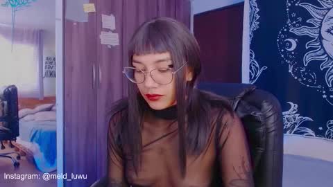 Melissa  -  -  Please help me to reach 100 thumbs up online show from March 28, 4:17 pm