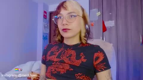 Snapshot of mel_dahlia chatting on May 17, 8:16 pm Melissa - - Please help me to reach 100 thumbs up online show from May 17, 8:16 pm