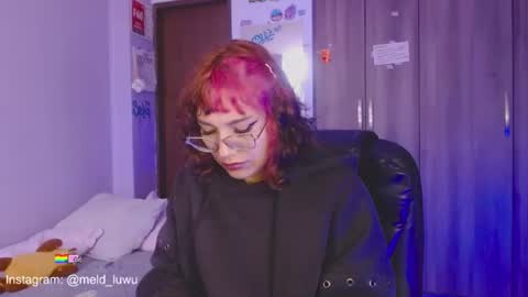 Snapshot of mel_dahlia chatting on June 9, 8:31 pm Melissa - - Please help me to reach 100 thumbs up online show from June 9, 8:31 pm