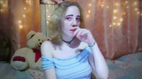 Mel Mellie online show from December 27, 8:28 pm