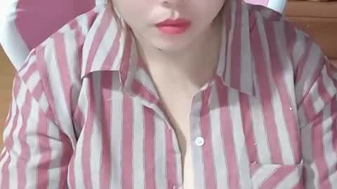 mela7386 online show from January 18, 11:14 am