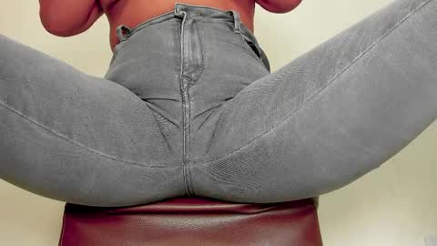 Melania online show from April 10, 2:22 pm