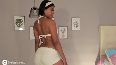 Snapshot of melania_rousse chatting on December 24, 12:33 pm melania_rousse online show from December 24, 12:33 pm