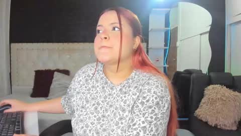 Snapshot of melanie_hh chatting on March 11, 4:10 am Melanie online show from March 11, 4:10 am