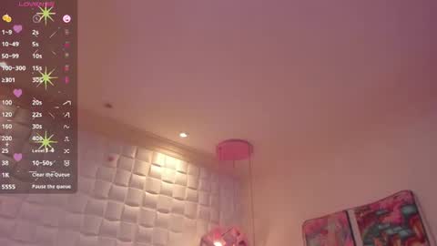 Snapshot of melaniegrayx chatting on June 19, 2:43 pm melaniegrayx online show from June 19, 2:43 pm