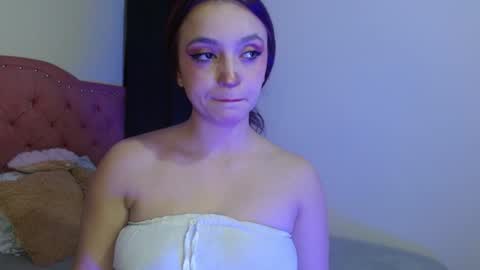 Snapshot of melanifisher chatting on January 31, 4:47 am Melani online show from January 31, 4:47 am