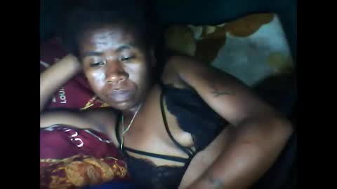 Snapshot of melanih chatting on April 17, 11:35 am melanih online show from April 17, 11:35 am