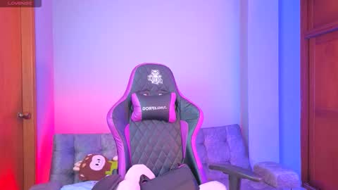 melanimorgan1 online show from March 19, 5:00 am