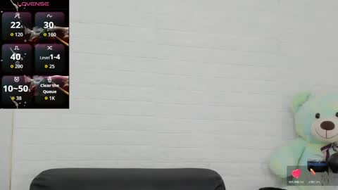Snapshot of melannie_roses chatting on May 13, 3:09 pm melannie roses online show from May 13, 3:09 pm