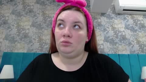 melanniebrown online show from February 3, 6:34 am