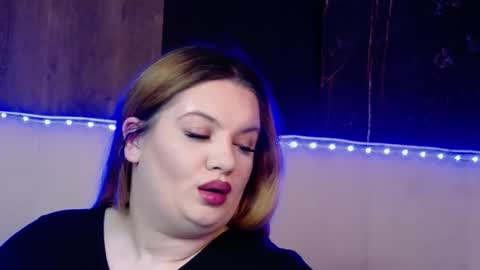 melanniebrown online show from February 7, 7:23 am